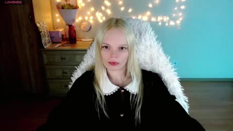 Lia online show from 02/28/25, 03:26