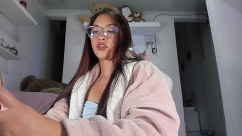emily_palmeer online show from 12/11/24, 09:09