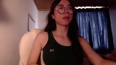 emily_pearl_ online show from 12/21/24, 06:34