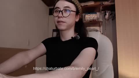 emily_pearl_ online show from 02/19/25, 07:48