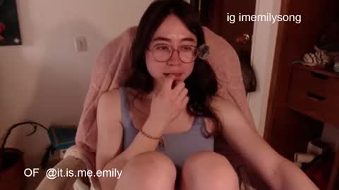 emily_pearl_ online show from 02/20/26, 09:04