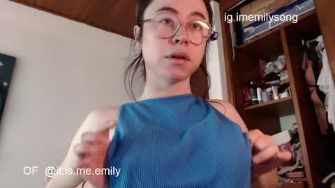 emily_pearl_ online show from 05/10/26, 02:44