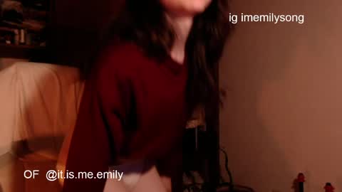 emily_pearl_ online show from 05/13/26, 11:22