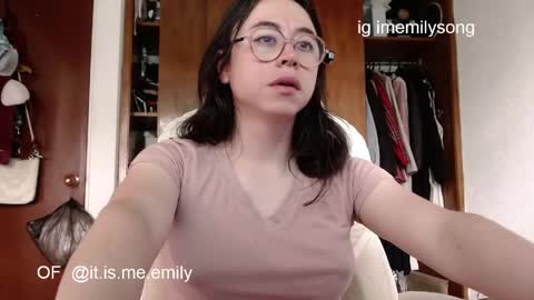 emily_pearl_ online show from 05/23/26, 08:13