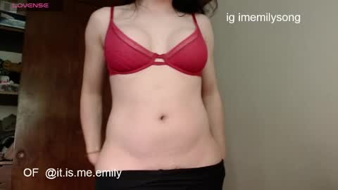 emily_pearl_ online show from 06/09/26, 07:36