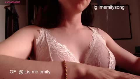 emily_pearl_ online show from 07/08/26, 10:47