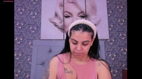 Snapshot of emily_rivera78 chatting on 04/20/26, 03:09 Emily online show from 04/20/26, 03:09