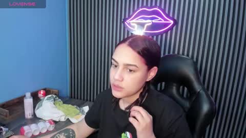 Emily  online show from 12/08/24, 12:52