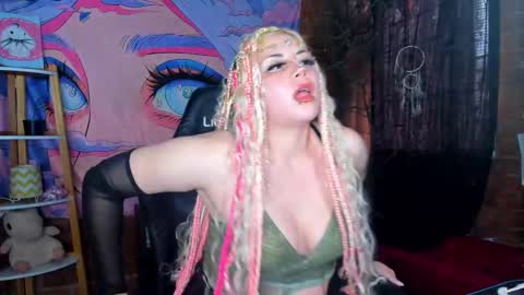 emily_salvatore online show from 10/03/25, 07:00