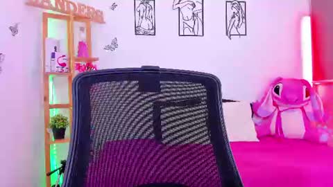 Emily online show from 07/29/26, 10:08