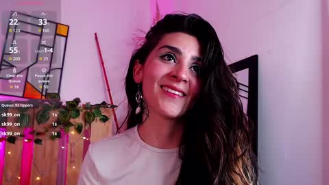 Snapshot of emily_sartre chatting on 12/07/24, 07:38 Emilly online show from 12/07/24, 07:38
