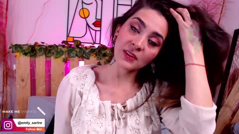 Snapshot of emily_sartre chatting on 12/15/24, 02:37 Emilly online show from 12/15/24, 02:37