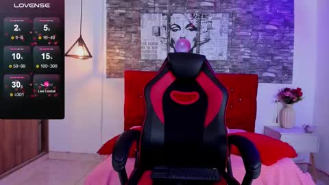 emily_sc online show from 02/21/25, 01:44