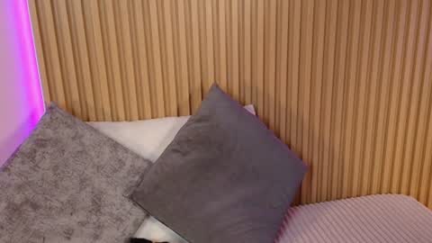 Emily online show from 07/08/26, 12:09