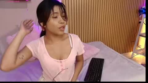 Emily online show from 07/21/26, 12:18