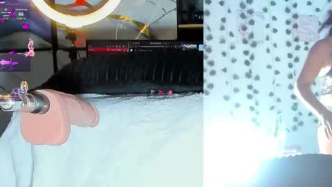 Emily Thompson33 online show from 05/22/26, 02:08