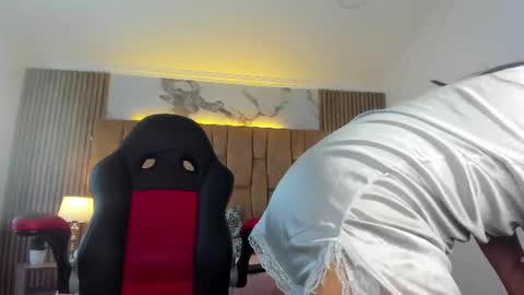 Emily Trujillo online show from 06/23/26, 07:12