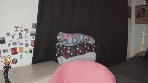 Snapshot of emily_vader chatting on 09/16/25, 12:55 emily_vader online show from 09/16/25, 12:55