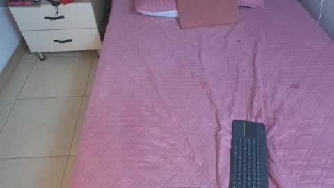 emily_vermont online show from 10/11/25, 04:01