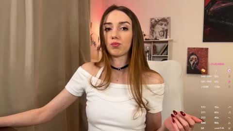 Snapshot of emily_w0w_ chatting on 02/21/26, 05:03 Lia online show from 02/21/26, 05:03