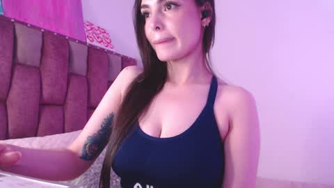 Snapshot of emily_w2 chatting on 02/21/25, 08:49 emily_w2 online show from 02/21/25, 08:49