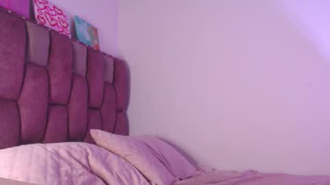 emily_w2 online show from 10/26/25, 03:45