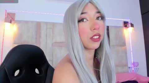 Snapshot of emily_walker4 chatting on 09/30/25, 11:59 emily_walker4 online show from 09/30/25, 11:59