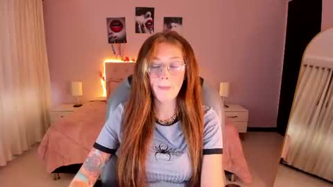 emily_warren__ online show from 07/23/26, 08:40