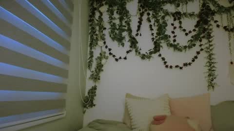 Emily Alexa online show from 06/07/26, 10:08