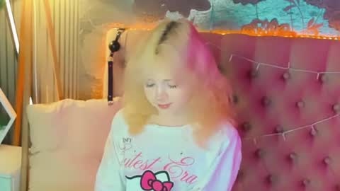 Baby Emelli online show from 07/01/26, 06:04