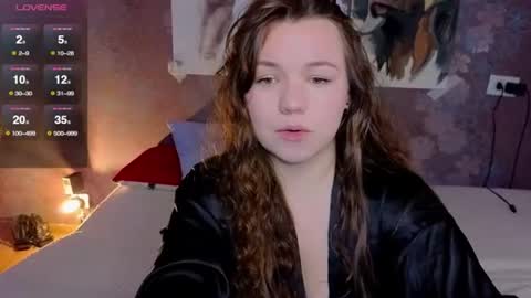 artist Emily online show from 07/01/26, 07:02