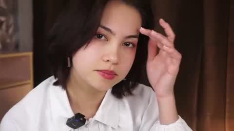Snapshot of emilybrixton chatting on 06/11/26, 05:44 Lana online show from 06/11/26, 05:44