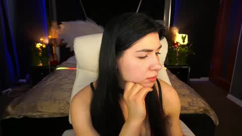Emy online show from 05/01/26, 06:51