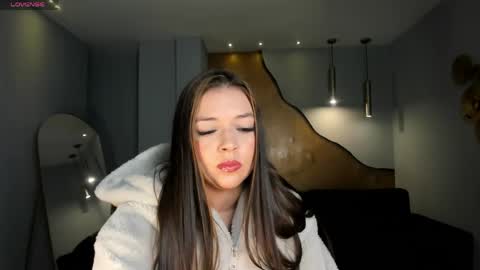 Snapshot of emilycarterr_ chatting on 05/04/26, 10:33 Emily Carter online show from 05/04/26, 10:33