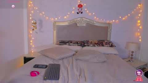 Emily online show from 12/02/24, 05:37