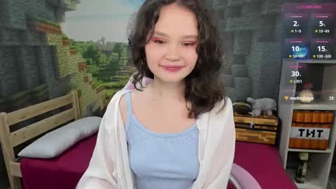 Emilyhaves online show from 09/17/25, 08:54