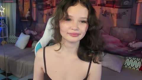 Emilyhaves online show from 11/09/25, 04:49