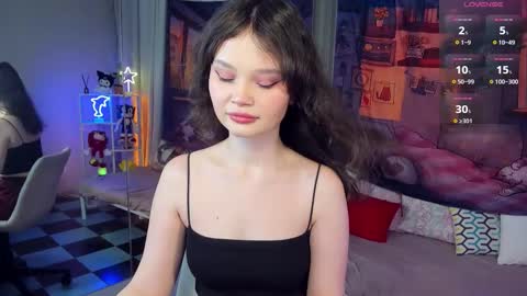 Emilyhaves online show from 12/16/25, 06:07