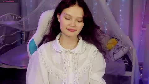 Emilyhaves online show from 05/06/26, 09:14