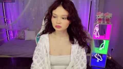 Emilyhaves online show from 05/25/26, 07:14