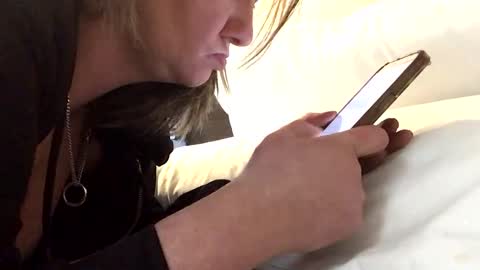 Snapshot of emilyclear chatting on 05/19/26, 11:44 emilyclear online show from 05/19/26, 11:44