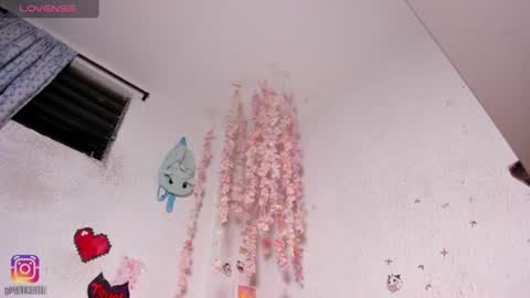 Emily online show from 06/11/26, 04:32