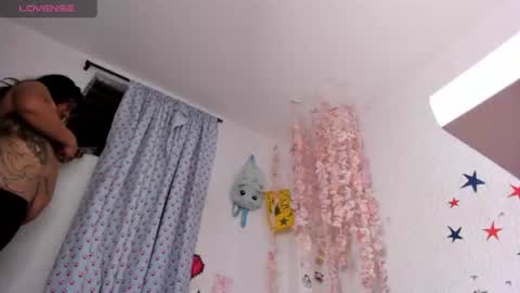 Emily online show from 07/04/26, 04:18