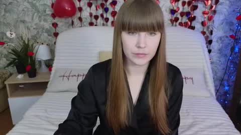 Snapshot of emilycuper chatting on 02/16/26, 01:40 Emily online show from 02/16/26, 01:40