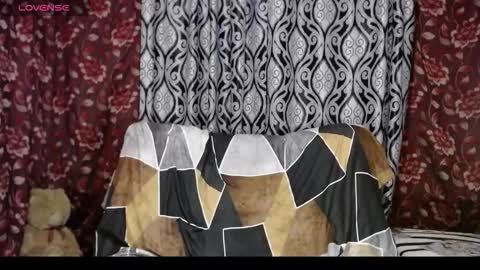 EmilyDoth online show from 10/11/25, 01:53