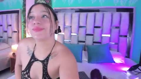 Emilye online show from 07/20/26, 01:13