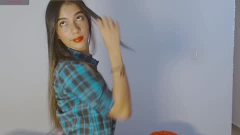 EMILY GAVIRIA online show from 02/02/25, 08:19