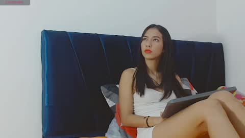 EMILY GAVIRIA online show from 10/23/25, 10:36