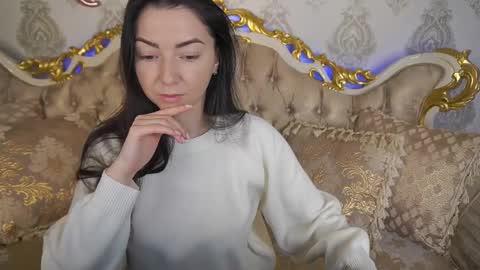 Emily online show from 03/11/25, 07:04