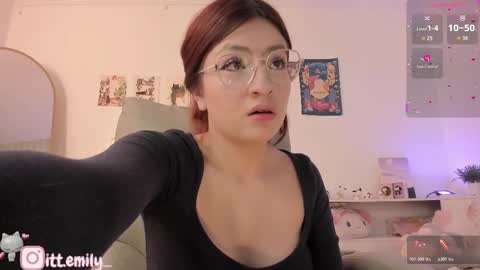 Snapshot of emilyincb1 chatting on 11/16/25, 12:16 first stream May 5 ig online show from 11/16/25, 12:16